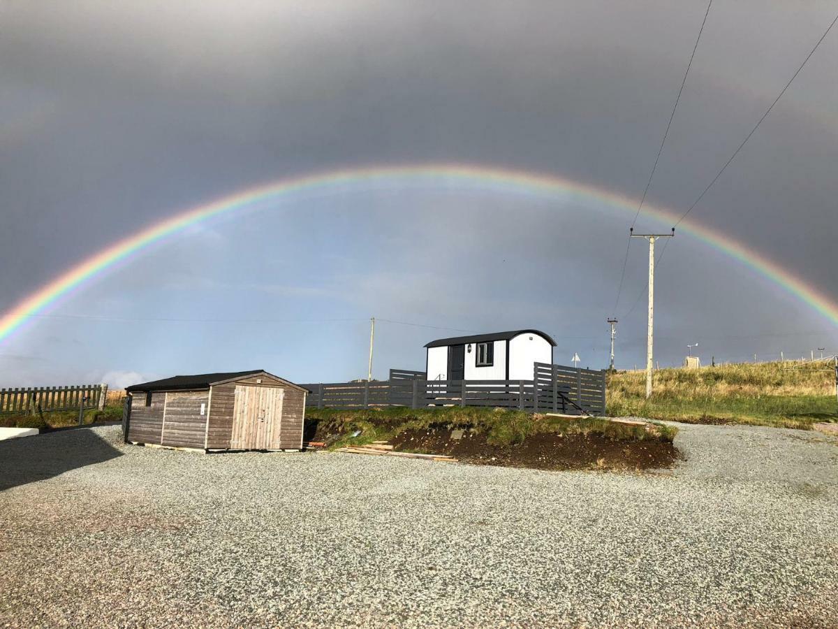 The Shepherds Hut Lonmore Exterior foto