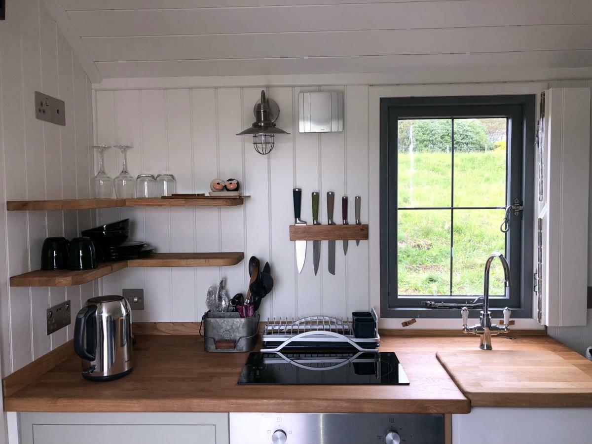 The Shepherds Hut Lonmore Exterior foto