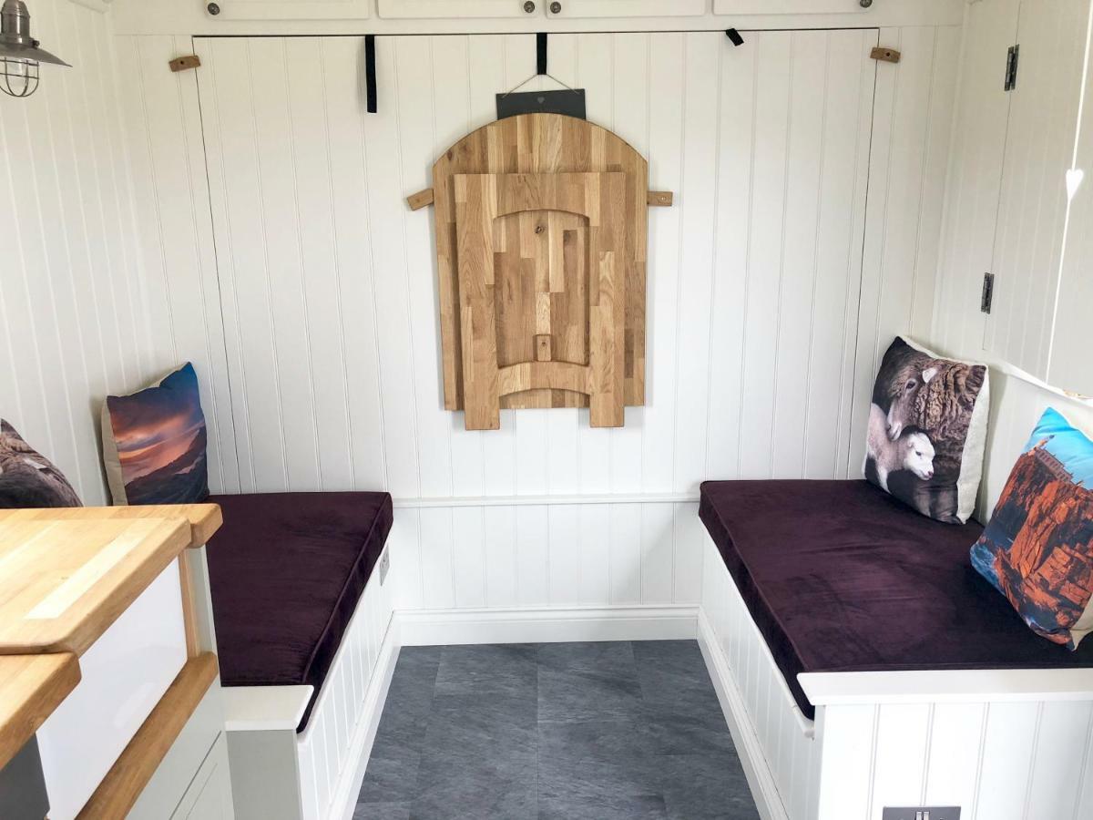 The Shepherds Hut Lonmore Exterior foto